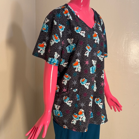 Disney Frozen Olaf Scrub Top 2XL Recycled Stretch - Picture 2 of 7